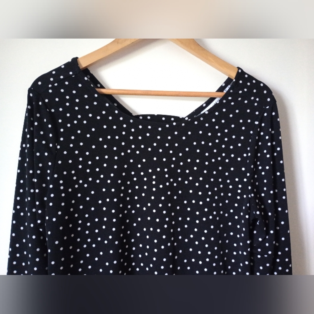 Susan Graver Black and White Polka Dot Top Size Medium - Picture 2 of 8